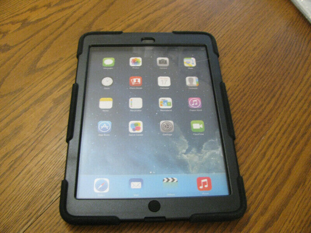 GRIFFIN SURVIVOR iPAD CASE  /  H TECH SCREEN PROTECTOR in General Electronics in Norfolk County - Image 4