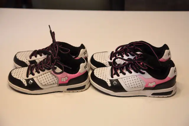 Soulier, FOX Racing Girl. 7. usagé. État Neuf.  Lire descr in Women's - Shoes in Québec City - Image 3