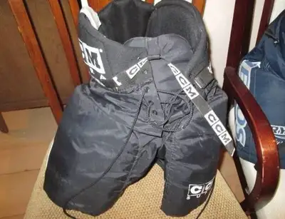 CCM Supra Junior HOCKEY PANTS, View more