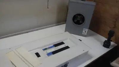 FPE combination panel board with breakers... 200A main. 10 15A 1pole. 1 30A 2p. 1 40A 2p. V.G.C. Pan...