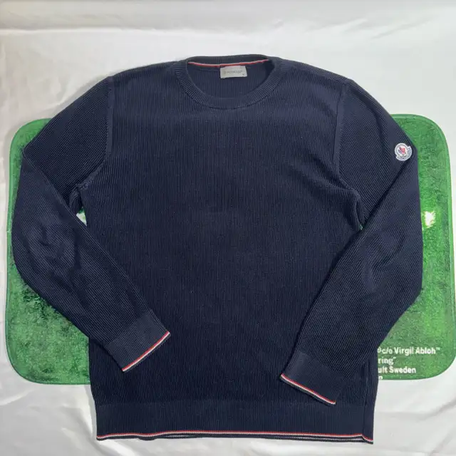 Moncler Sweater  in Men's in Mississauga / Peel Region - Image 3