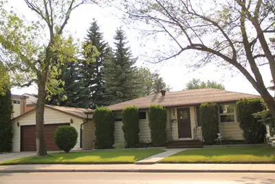 4 BDR House for Rent, Prime Location near 8th St, close to UofS
