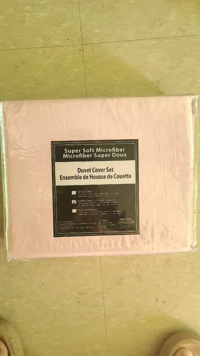 Queen Duvet Cover / Queen Sheet Set in Bedding in City of Toronto - Image 3