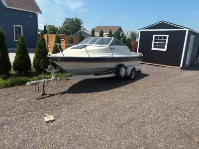 Really good condition for the age. Has the 3.0 Mercruiser. Just had the carb rebuilt. Fresh oil and...