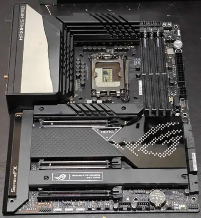 ASUS ROG MAXIMUS Z690 HERO LGA1700 Motherboard, View more