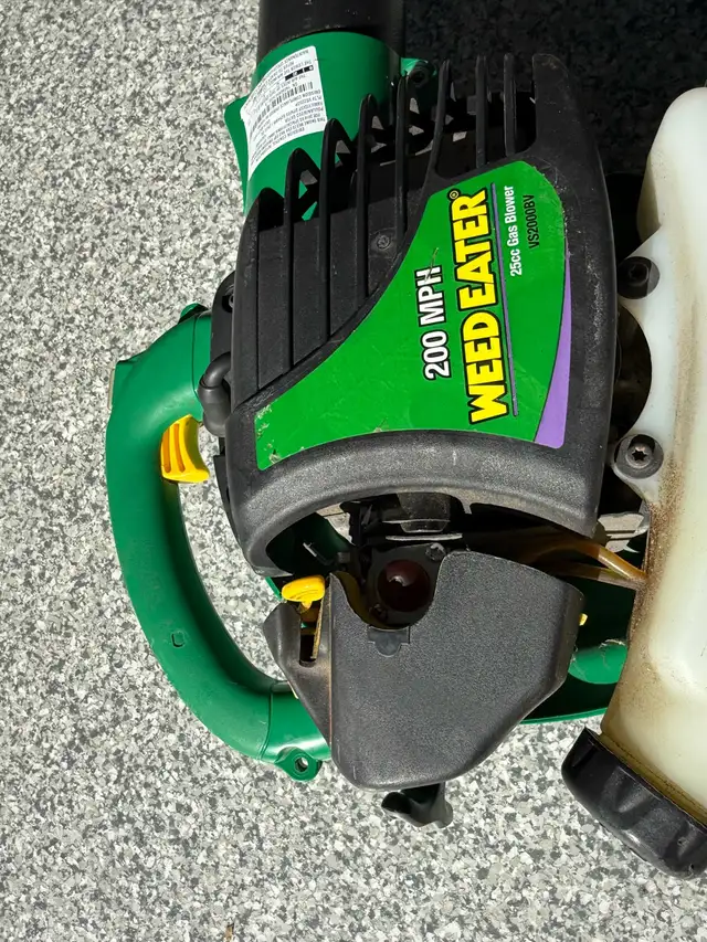 25cc 200mph  Weedeater gas blower