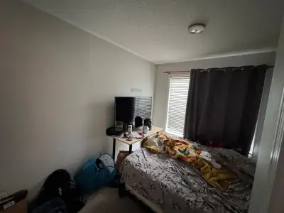 Room for private and sharing