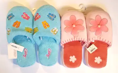 These items are BRAND NEW and have NOT been used! About these items: Large-sized La Senza Slippers i...