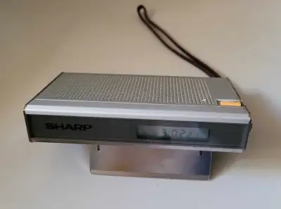 Vintage 1980's Sharp Talking Alarm Clock CT-660G