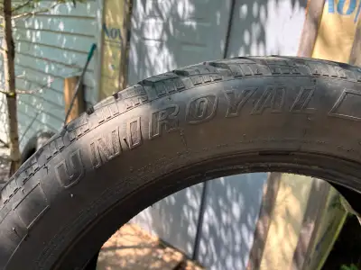 2 tires 205/5516 M+S tires in very good condition