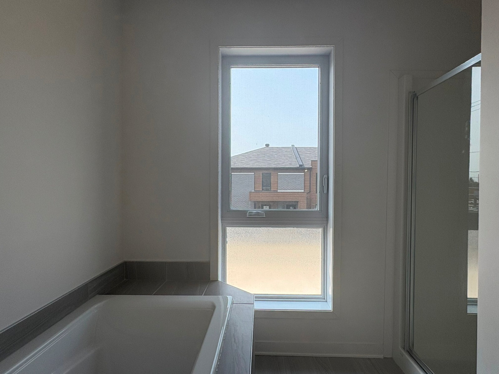 4 1/2 semi-meublé, St-Janvier (Mirabel), 1850$, libre maintenant — photo 2