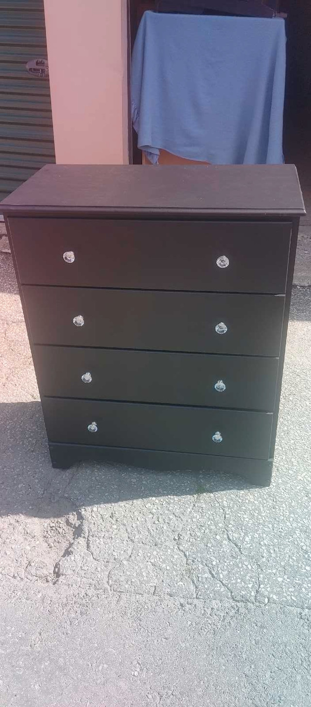 Black dresser Chrystal in Dressers & Wardrobes in Ottawa - Image 3