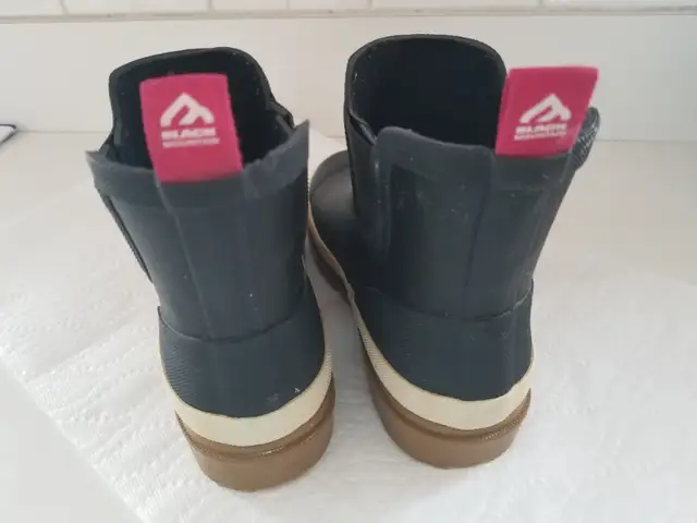 Bottes de pluie  BLACK MOUNTAIN-CHELSEA-grandeur 2-imperméables in Kids & Youth in Longueuil / South Shore - Image 3