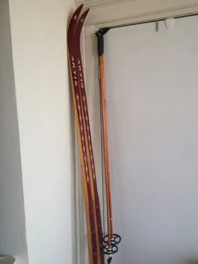 VINTAGE HICKORY Wooden 87" Skis ARTIS Champion + bamboo poles, View more