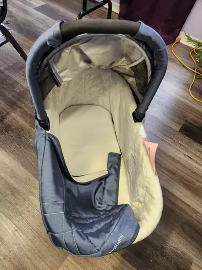 Uppababy Bassinet, View more