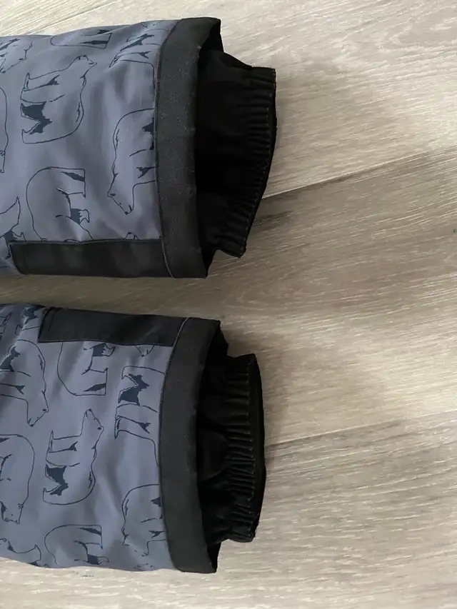 MEC Toaster Bib Snow Pants - size 6 in Kids & Youth in Dartmouth - Image 4