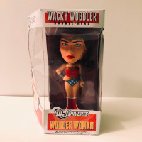 DC Universe Funko Wonder Women Wacky Wobbler Bobble Head