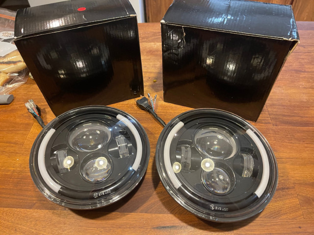 Z MOON 7 INCH ROUND LED HEADLAMPS FOR  JEEP WRANGLER #V1302 in Other Parts & Accessories in Strathcona County