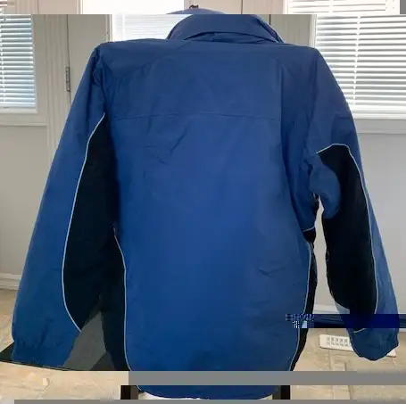 Women's Columbia Winter Jacket - Size Large in Women's - Tops & Outerwear in Edmonton - Image 3