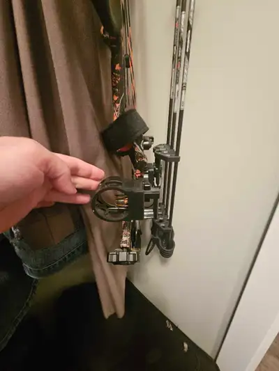 Compound bow, View more