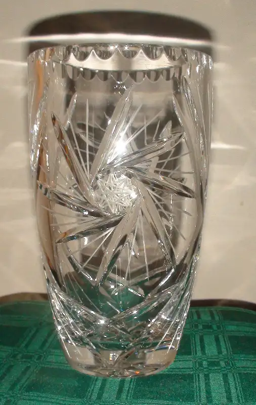 Vase pour fleurs en cristal «pinwheel» in Home Décor & Accents in Laval / North Shore - Image 3