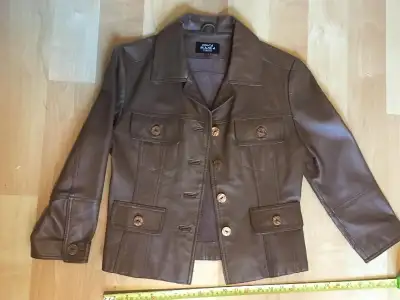 Ladies Costa Blanca Cuero leather jacket Medium $45, 3/4 sleeves, View more