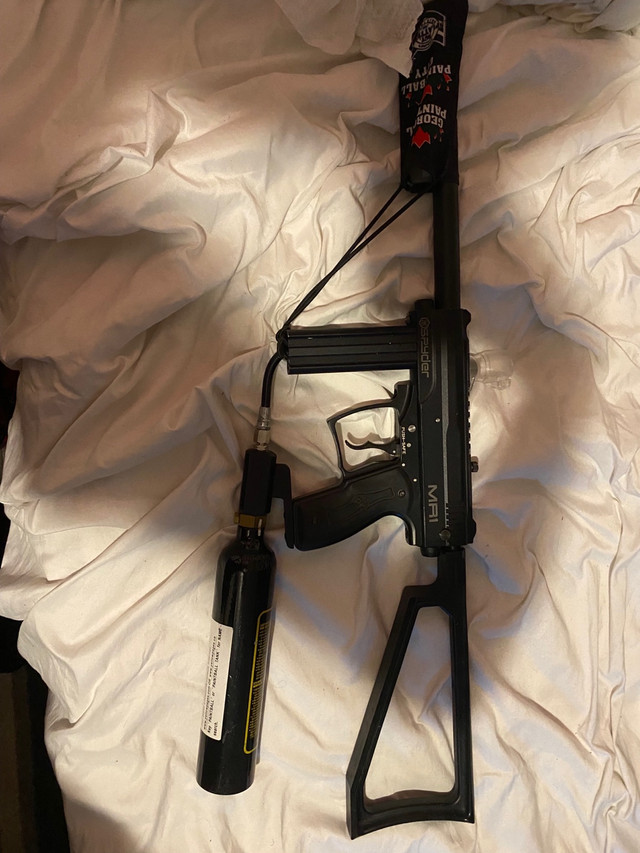 MR1 SPYDER PAINTBALL GUN  in Paintball in Kawartha Lakes