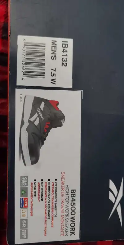 MEN'S/ YOUTH WORK SHOES BNIB, View more