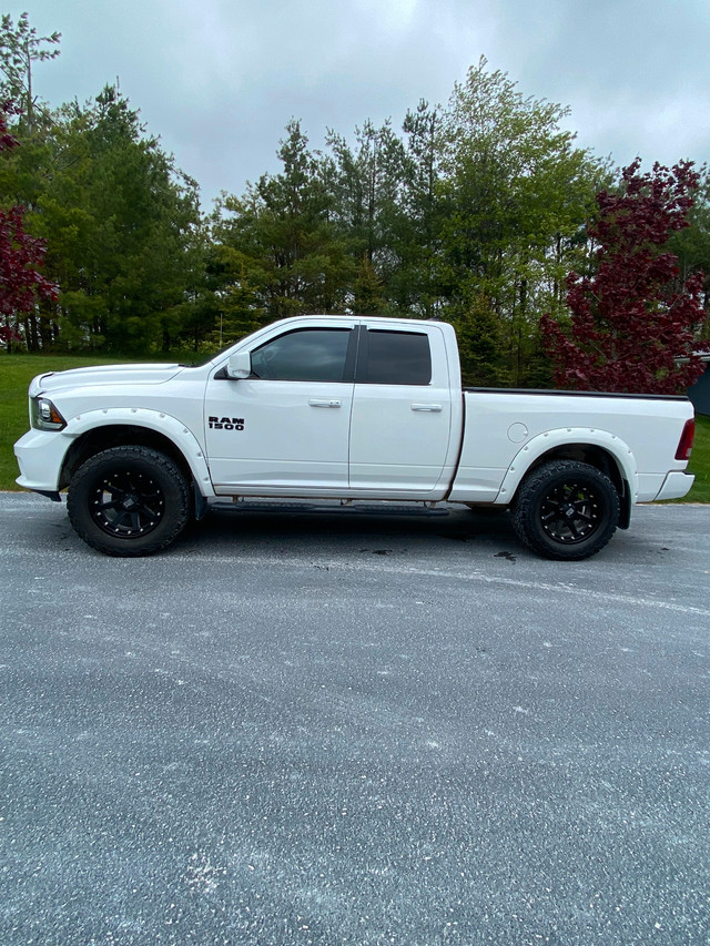 2018 Dodge Ram 5.7 Hemi in Cars & Trucks in Barrie