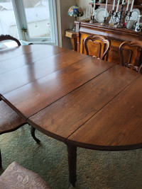 Dinning room table