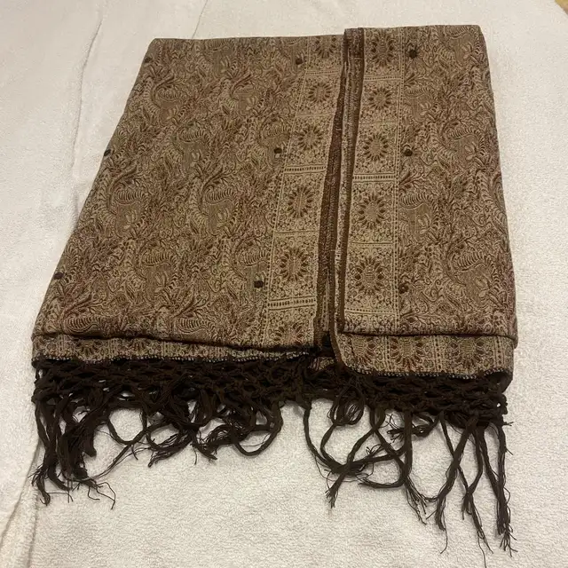 Pashmina Women's Shawl Gold Brown in Women's - Other in Oshawa / Durham Region - Image 2