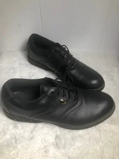 Mens Black Spalding Golf Shoes. Size 8, View more