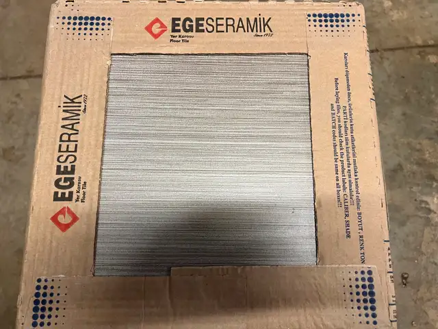 Porcelain Tile 13x 13 inches (33cm x 33cm) New Reeds63417636637057122