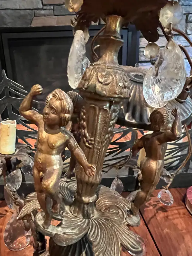 VINTAGE 1940s–60s CHERUB CRYSTAL CHANDELIER - 4 LIGHT in Indoor Lighting & Fans in Ottawa - Image 5