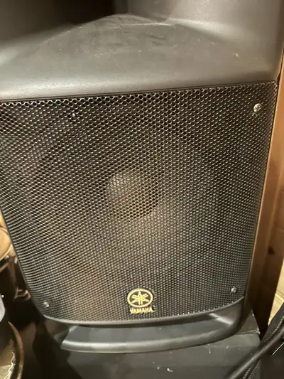 Yamaha Stagepas 500 Portable PA System, View more