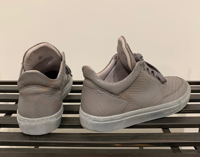 Women's Sz 8 '604' Sneakers in Women's - Shoes in Burnaby/New Westminster - Image 3
