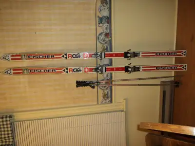 SKI FISHER RC4 VINTAGE ANTIQUE AVEC POLE, View more