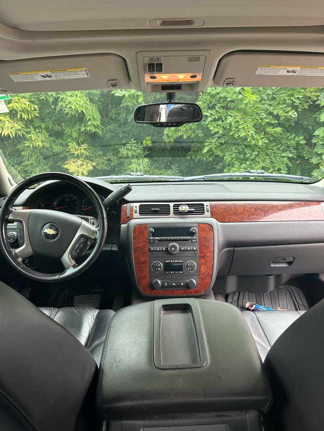 2011 Chevy avalanche in Cars & Trucks in Oakville / Halton Region - Image 3