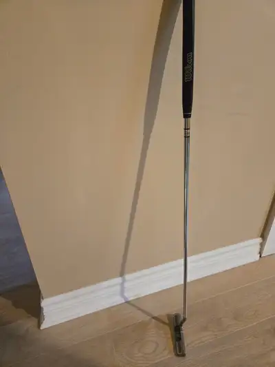 Putter Wilson droitier, View more