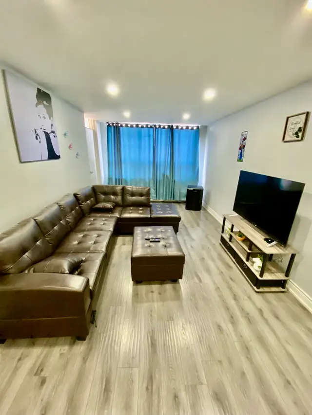 1 FURNISHED PRIVATE BEDROOM in Short Term Rentals in Mississauga / Peel Region - Image 11