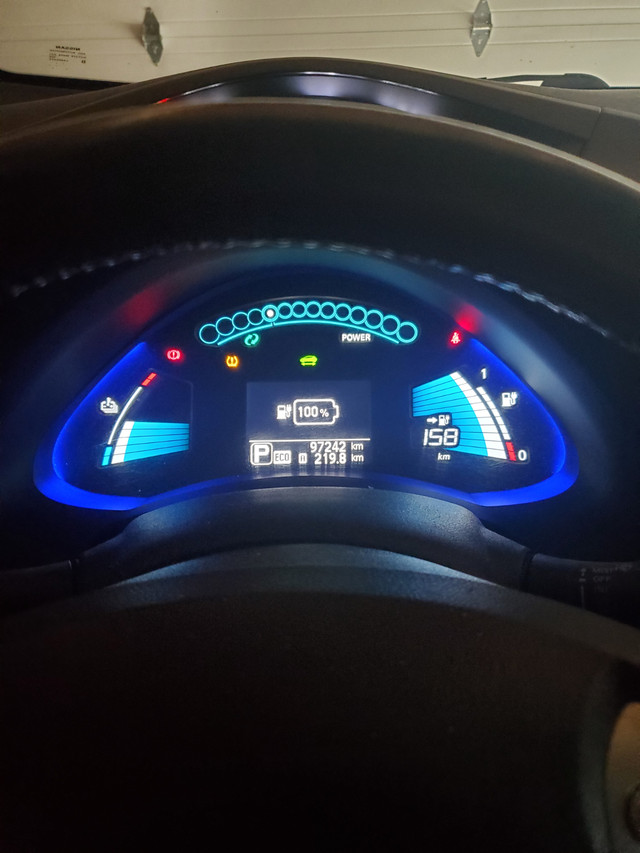 2017 Nissan Leaf EV in Cars & Trucks in Ottawa - Image 4