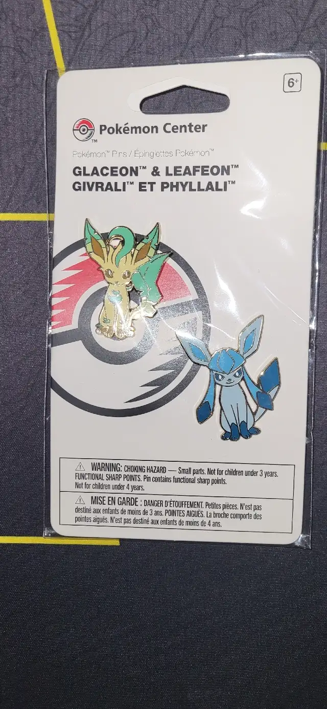 Pokémon Center Exclusive; Leafeon & Glaceon Pins in Arts & Collectibles in City of Toronto - Image 2