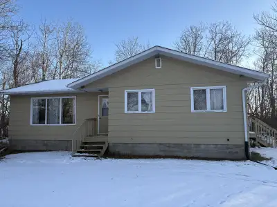 3 bedroom 1 bath house to be moved off property. Built in 1977. Has not been heated for a few years....