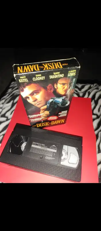 FROM DUSK TILL DAWN - VHS - 1996 HORROR / THRILLER )62863260312067124