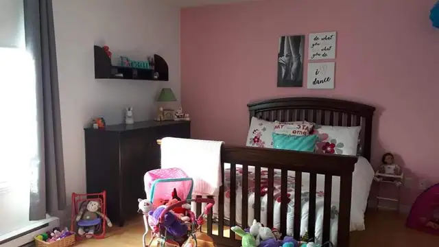 Bassinette 4 en 1 et commode in Beds & Mattresses in Trois-Rivières - Image 4