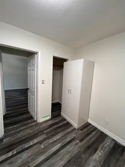 House for rent Affordable and close to all shopping, pharmacy, shell gas store Looking for new guest...