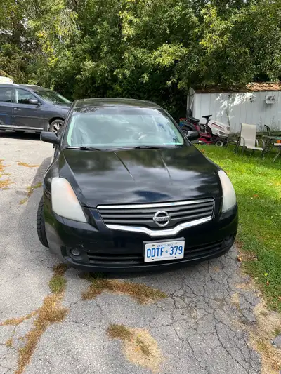 This 2008 Nissan Altima 2.5 SL sedan is a reliable and practical vehicle, showing typical signs of w...