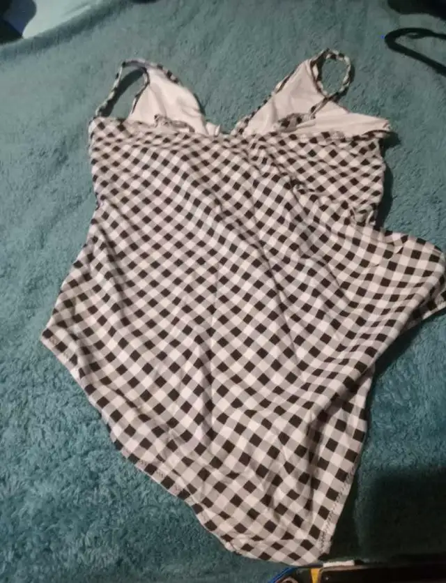 New!!! Women's One-Piece Swimsuit (Size: XL)62863730258689121