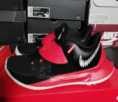 NIKE KYRIE 3 LOW MEN SIZE 10 GREAT CONDITION , View more