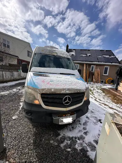 Multi temperature Mercedes Benz sprinter 3500 high roof extended body 4 wheels rear axle with multi...